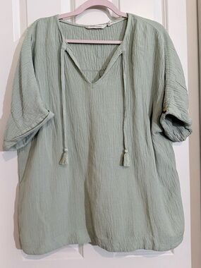 Soft Surroundings Sage Green Crinkle Gauze V-Neck Blouse with Tassel Ties